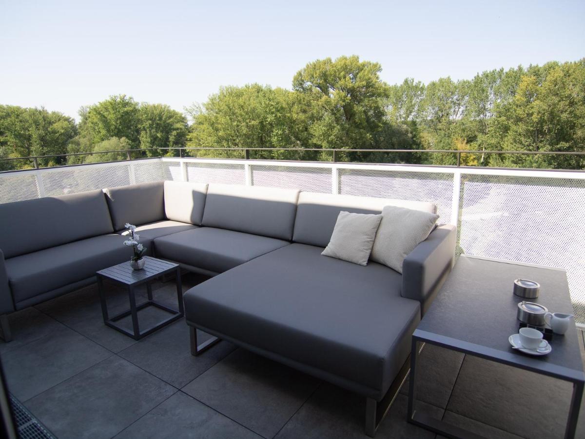 Rooftop Tulln Operated By Revliving Тульн Экстерьер фото